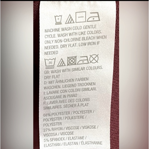 Lisa Rinna Collection Cowl Neck Tunic Top With Long Sleeves. Burgundy. Size 1XP - Picture 13 of 13